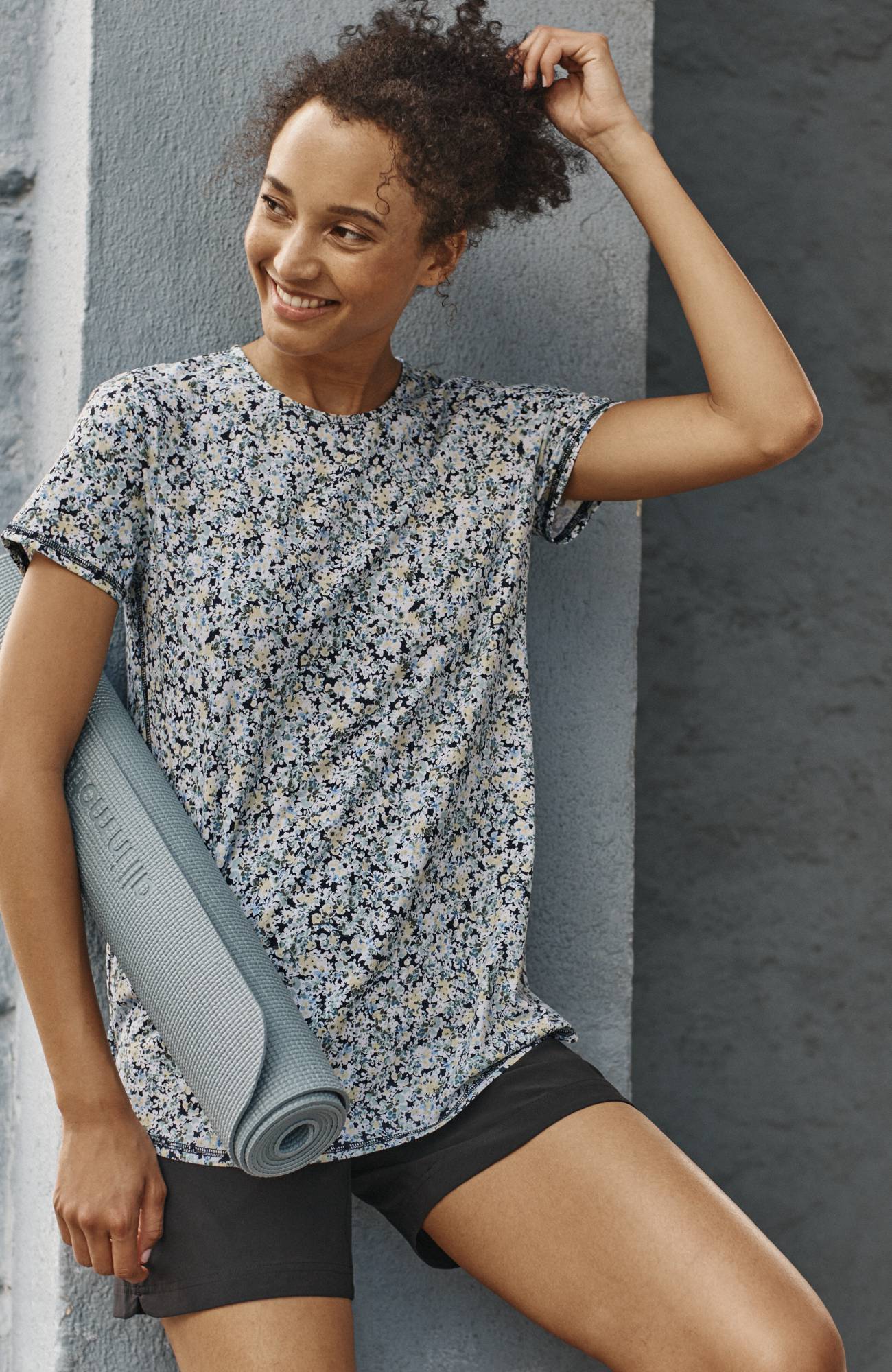 fit progress pima-stretch shirttail tee