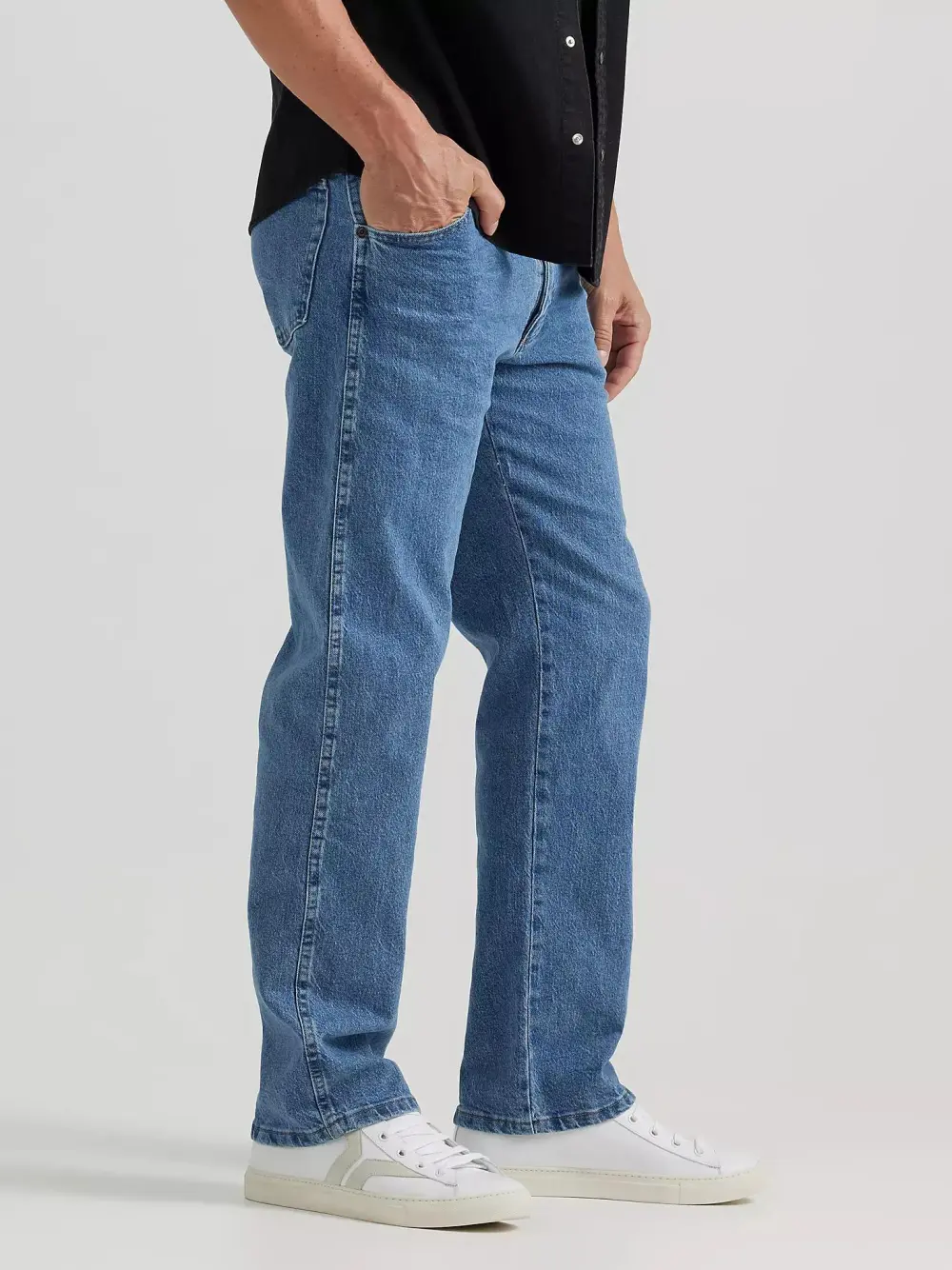 WRANGLER COMFORT SOLUTIONS SERIES COMFORT FIT JEAN IN DARK FLEX