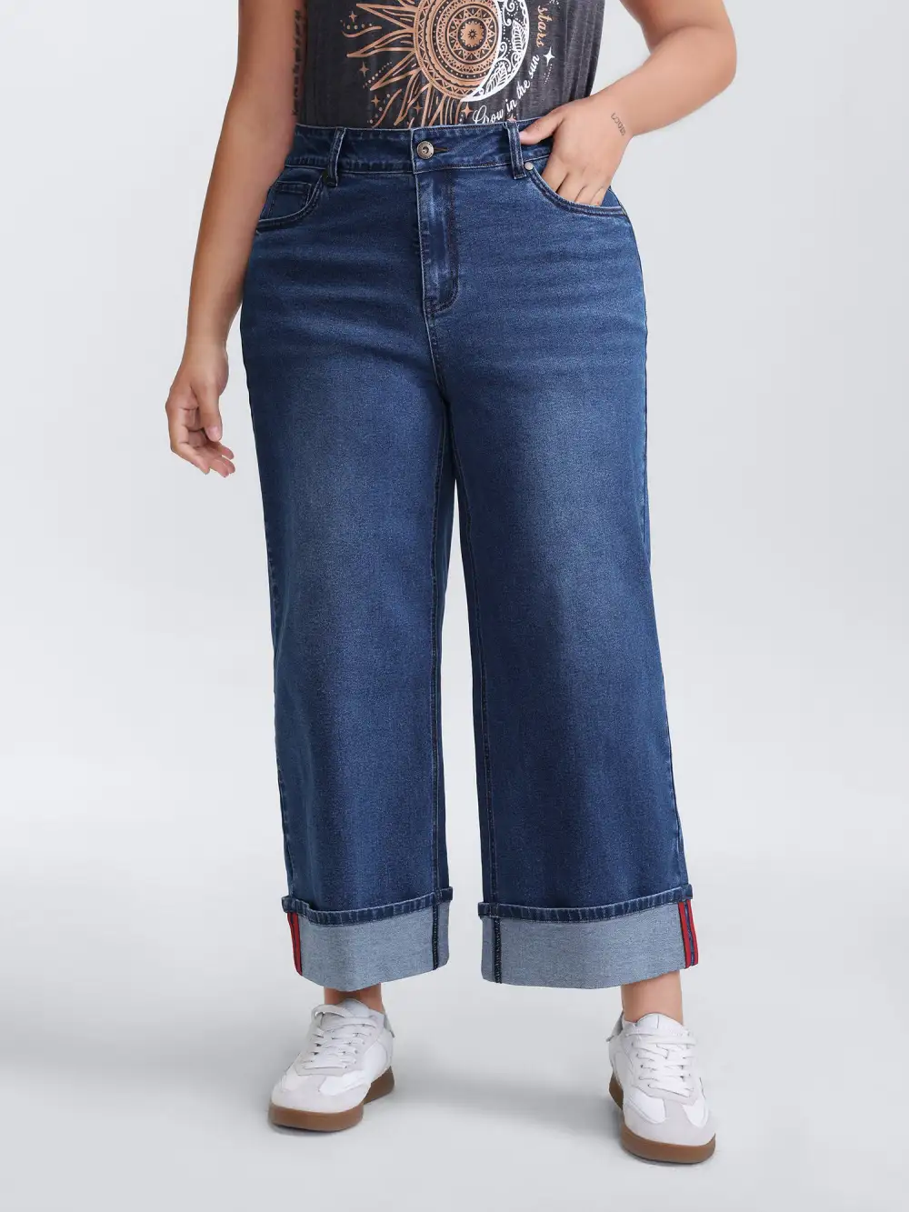 Rolled Cuffs Webbed Wide-Leg Jeans