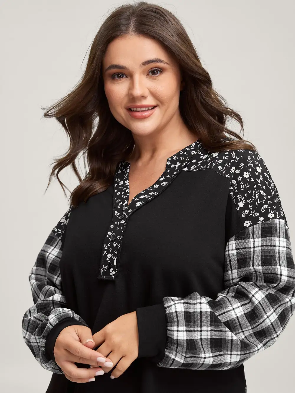 Checkered Print Contrast Notched Collar Sweatshirt