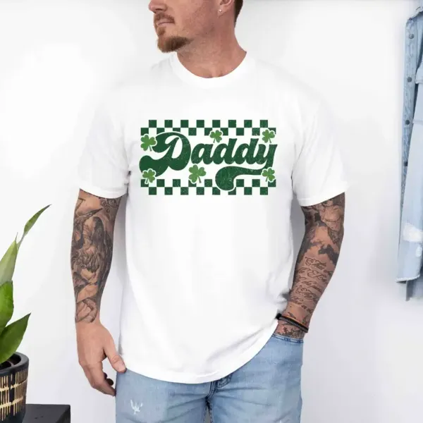Retro Checkered St Patrick's Day Mama Daddy T-Shirt