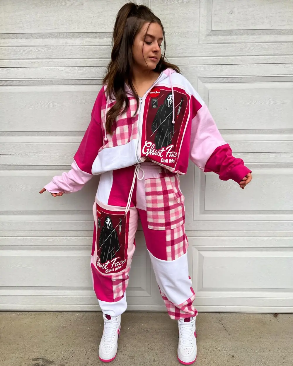 Pink 2 piece set tops and bottoms how perfect and cozy piece for your Halloween day