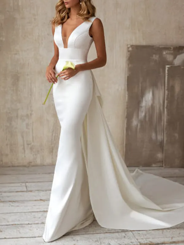 Ladies Sexy V-Neck Sleeveless Trailing Dress