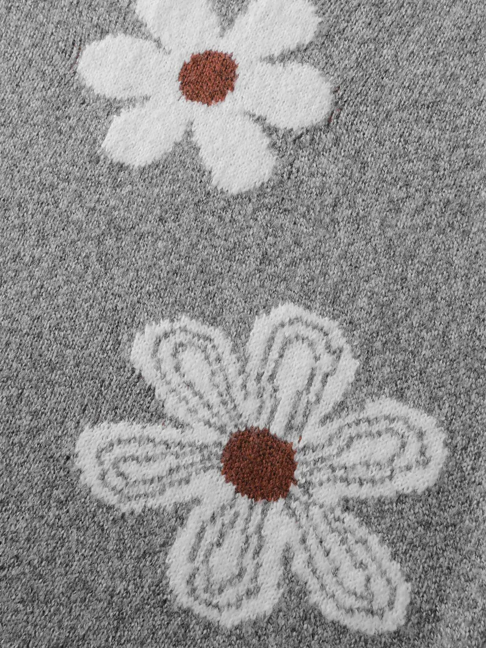 Floral Jacquard Wavy Edge Pullover