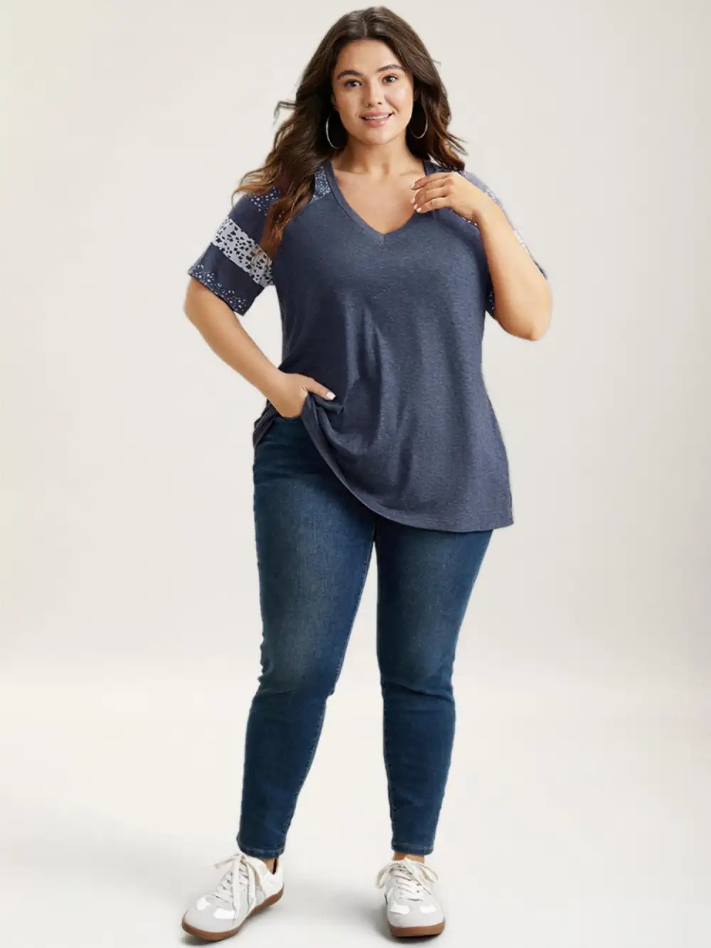 Ditsy Floral Colorblock Contrast Raglan Sleeve T-shirt