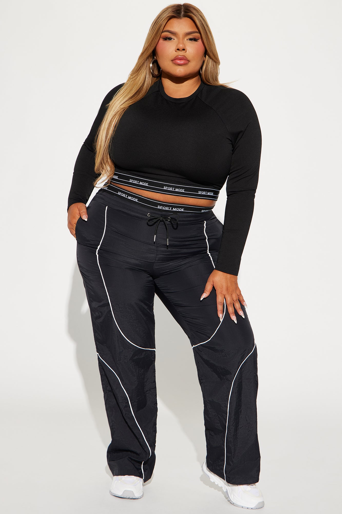 My Moment Windbreaker Pant Set - Black