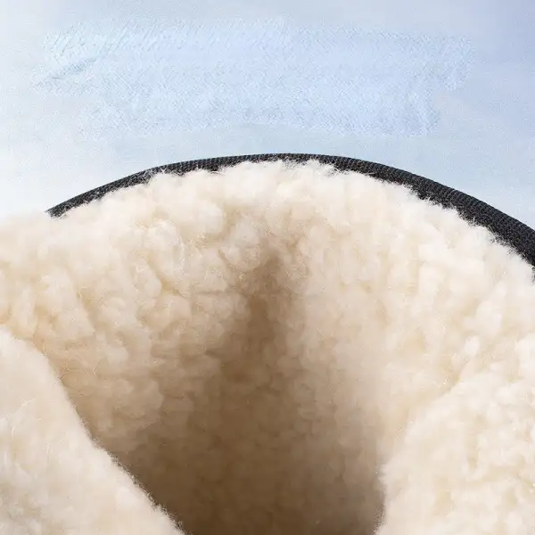 Thickened men's snow boots with plush insulation, anti slip and waterproof women's short sleeved couples' large cotton shoes