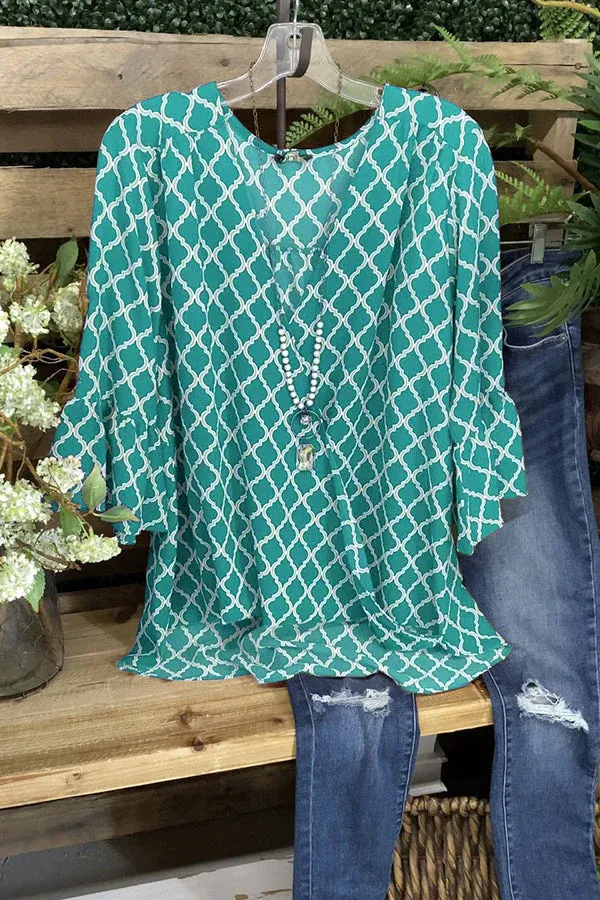 Graphic Print V-neck Ruffled T-shirt