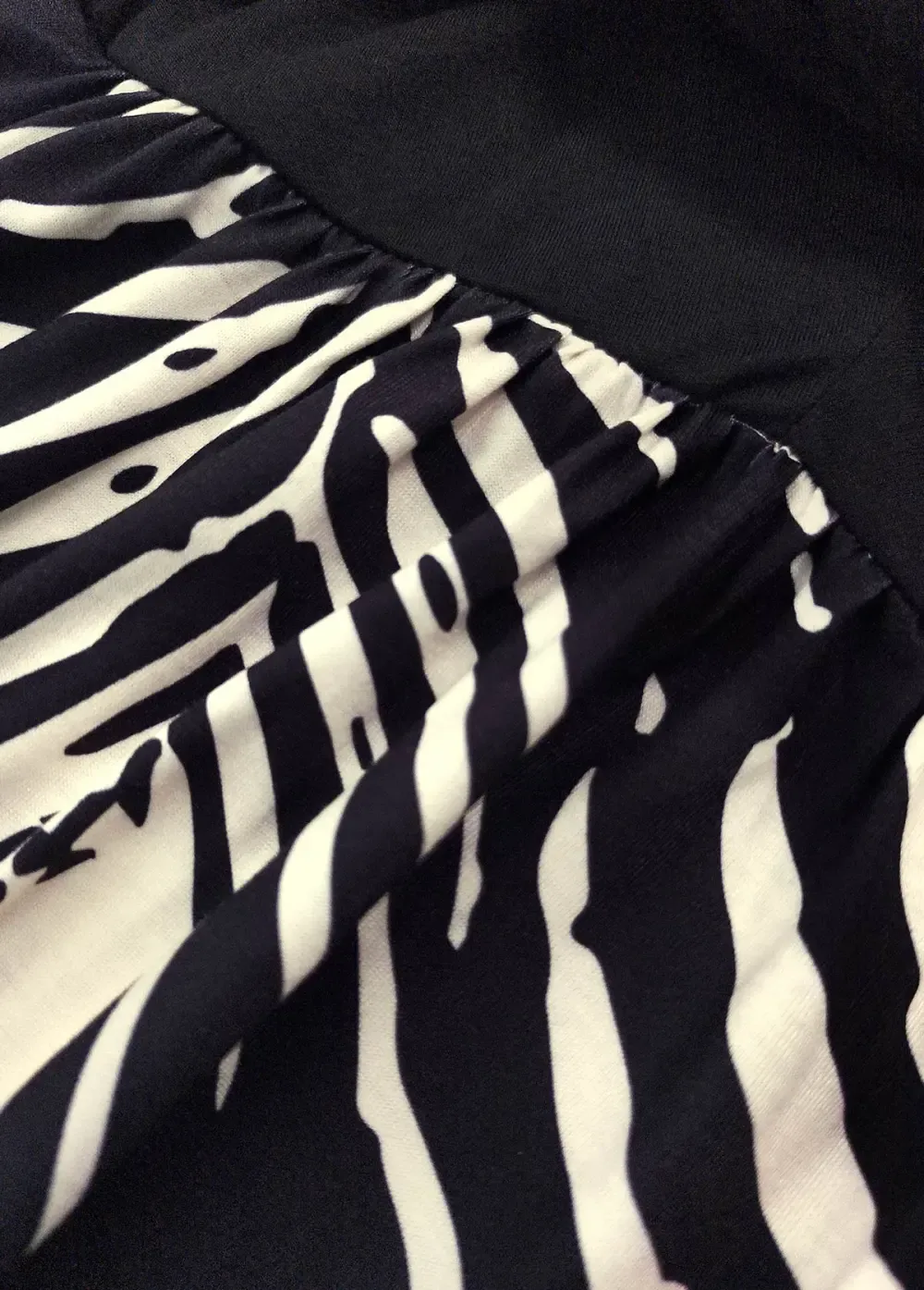 Black Leaf Print Short Sleeveless Round Neck Dress