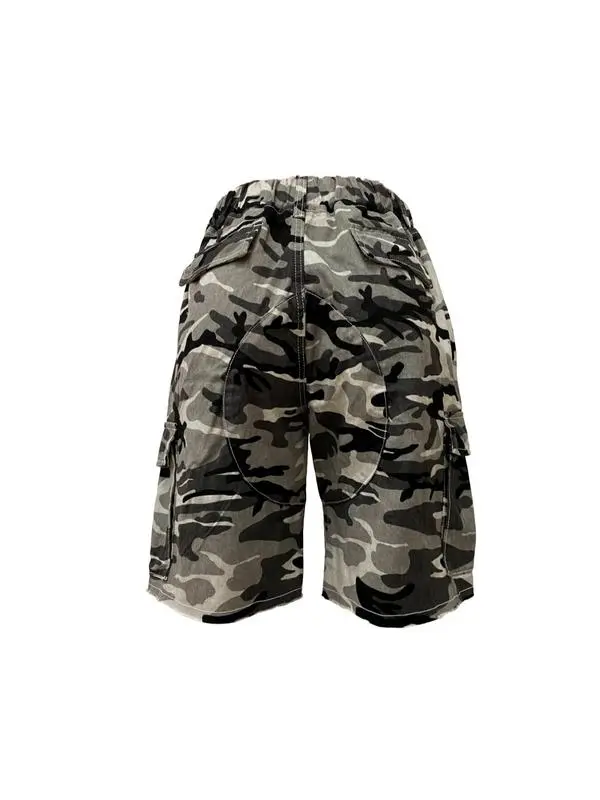 Women's Camo Print Straight-Leg Shorts with Pockets-Raw Hem, Elastic Waist