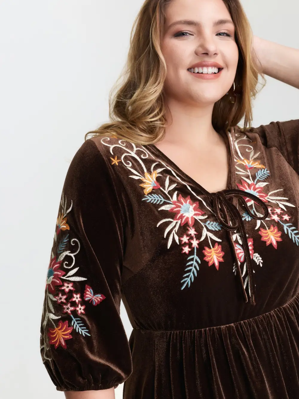 Floral Embroidered Stretchy Waist Pockets Midi Dress