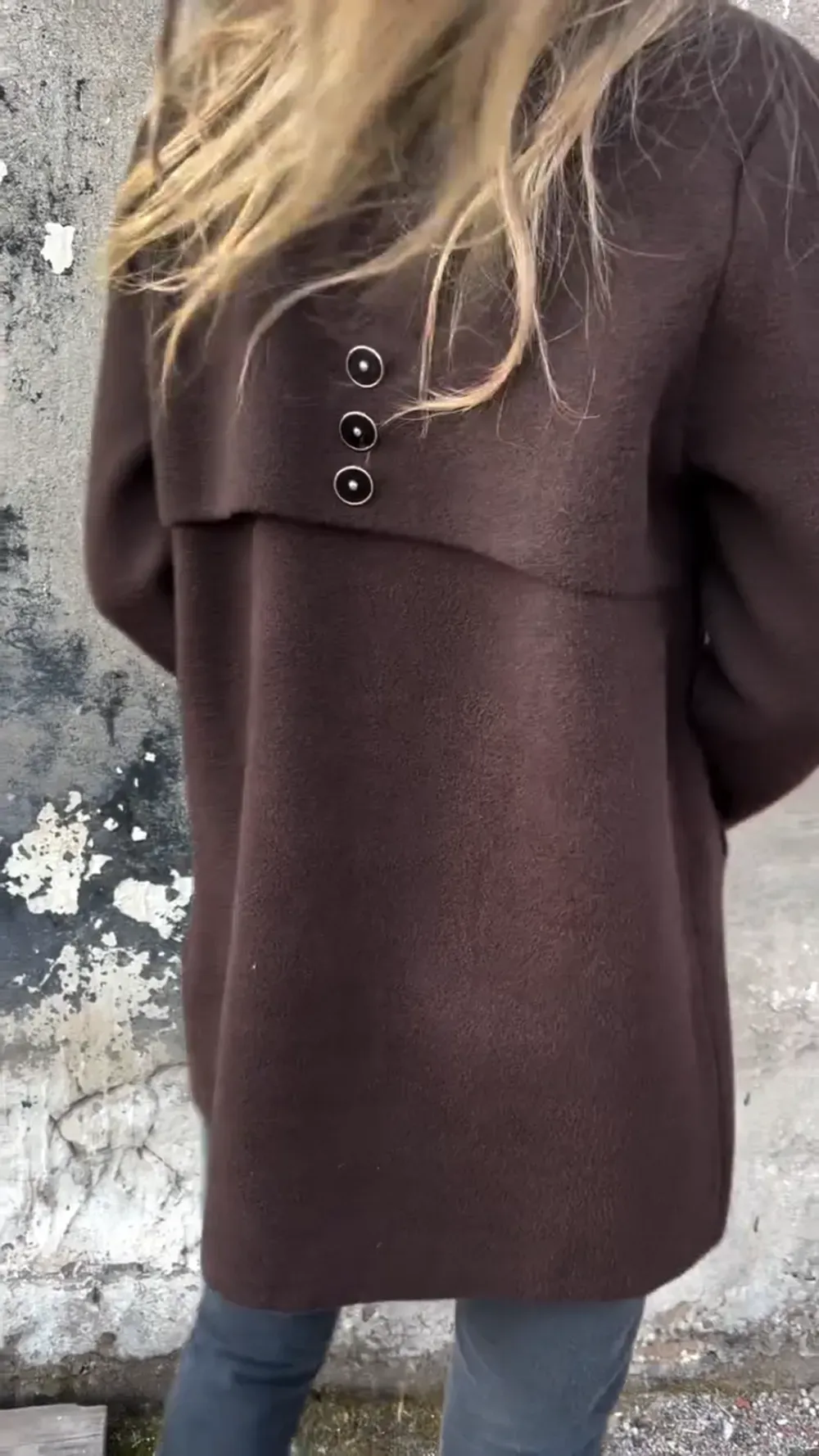 Wool Blend Buttoned Coat