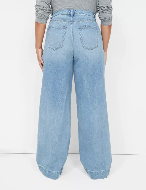 Signature Fit Wide Leg Jean