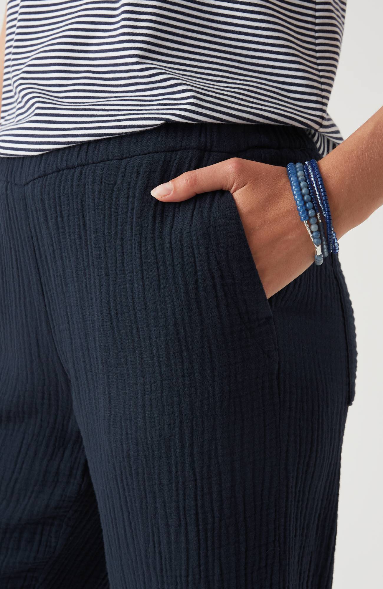 Cotton-Gauze Straight-Leg Crops