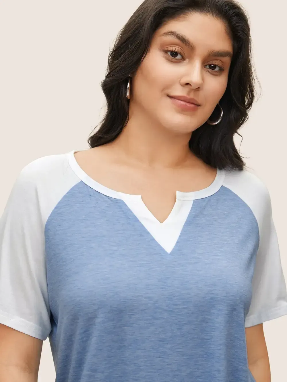 Colorblock Contrast Notched Raglan Sleeve T-Shirt