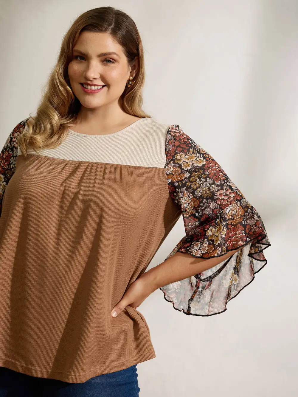 Colorblock Floral Sleeve Flowy Knit Top