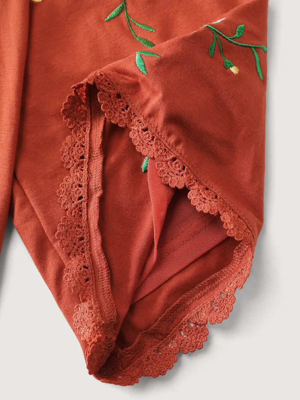 Floral Embroidered Lace Knit T-Shirt