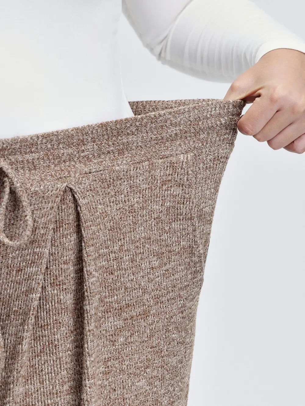 Mixed Color Knit Pleated Drawstring Pants