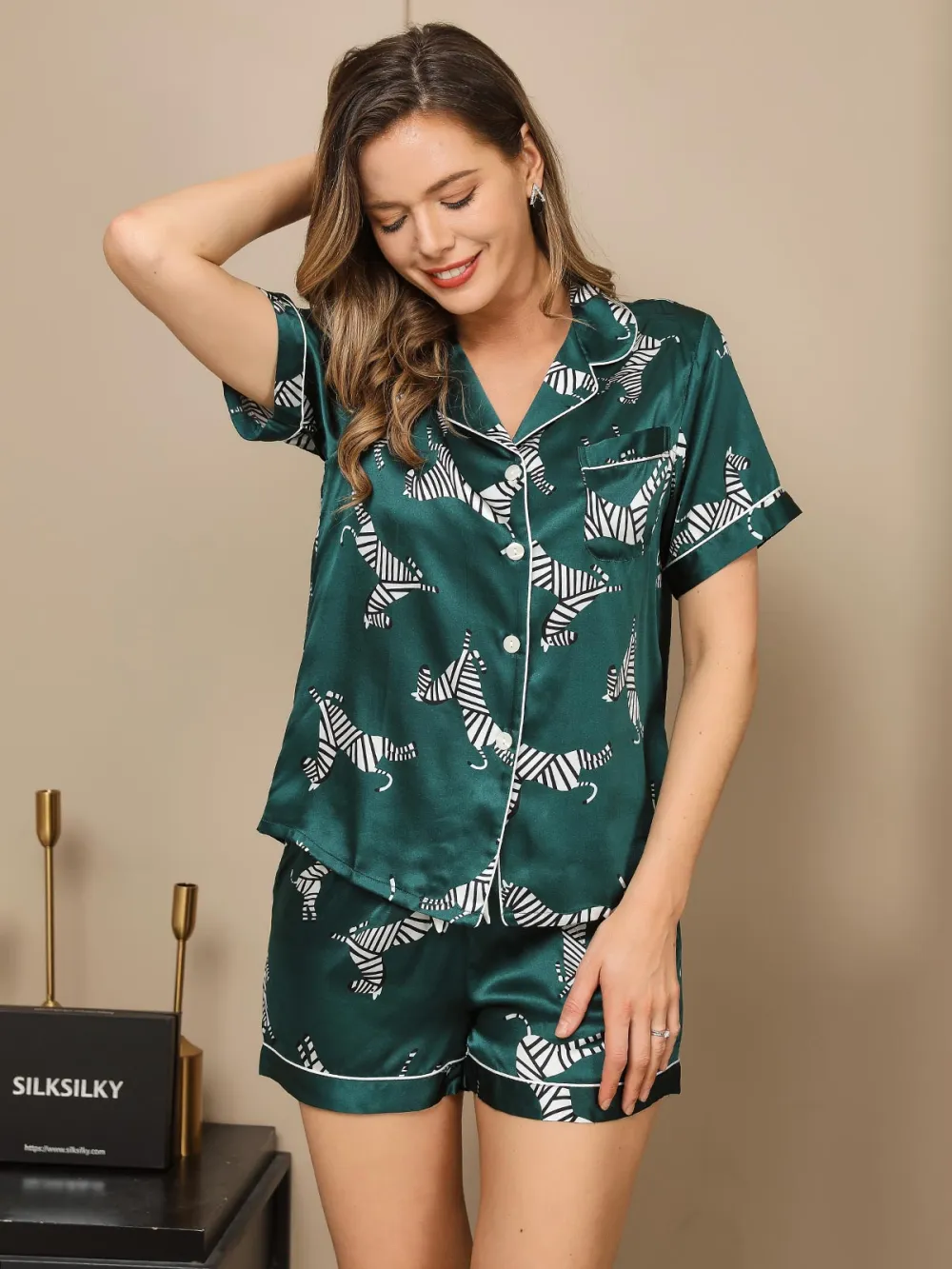 2Pcs Pure Silk Zebra Pattern Piping Trim Short Pajamas