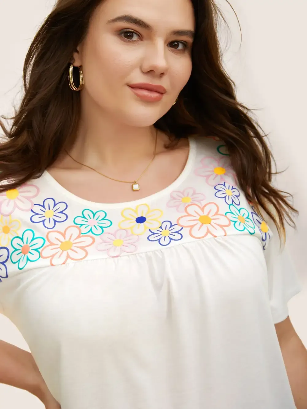 Colored Floral Print Round Neck Gathered T-Shirt