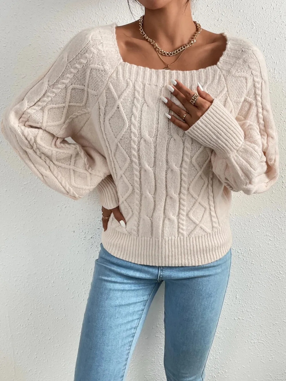 Fashionable square neck sweater sweater