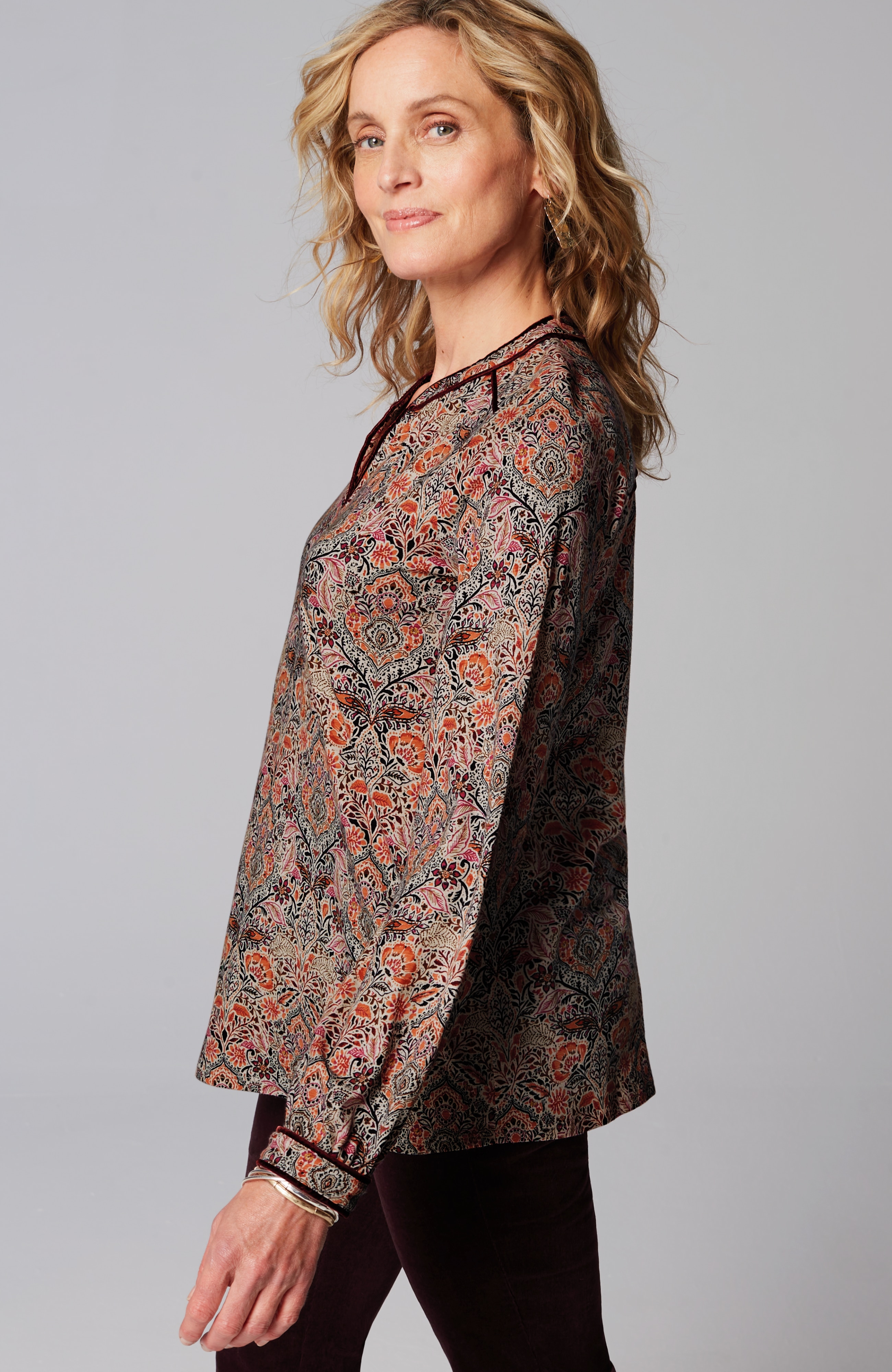 Velvet-Piped Top