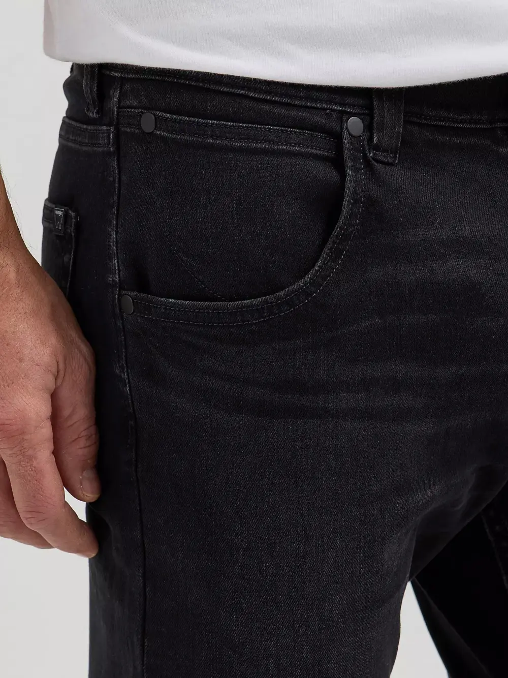 MEN'S UNLIMITED COMFORT FLEX WAIST TAPERED JEAN IN RONNIE