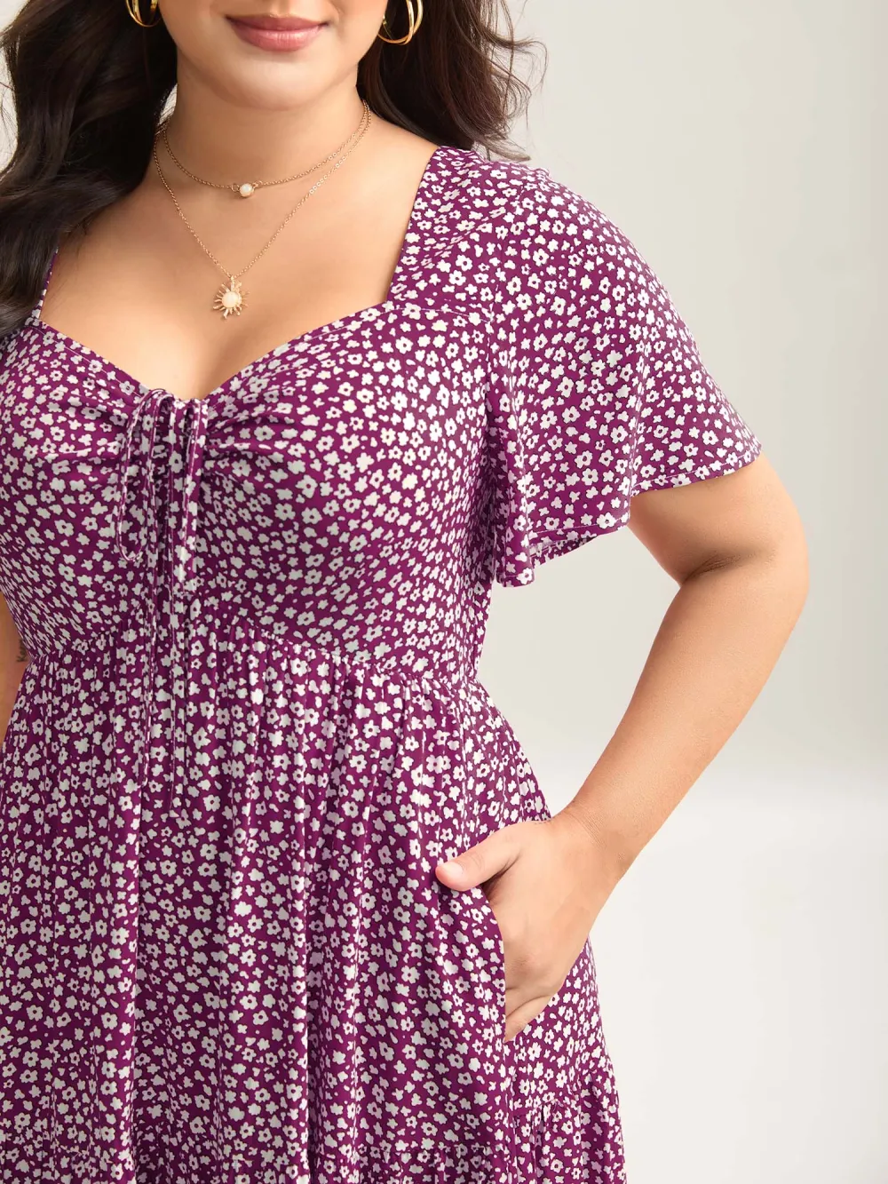 Ditsy Floral Sweetheart Drawstring Pocket Tiered Dress