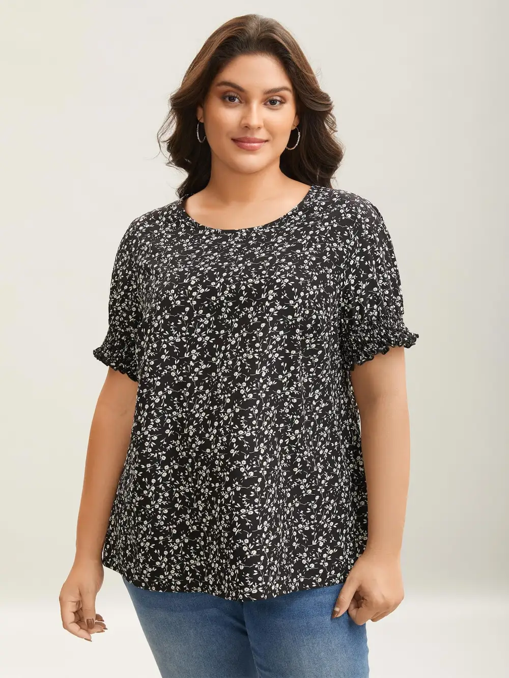 Ditsy Floral Print Curvy Hem Blouse