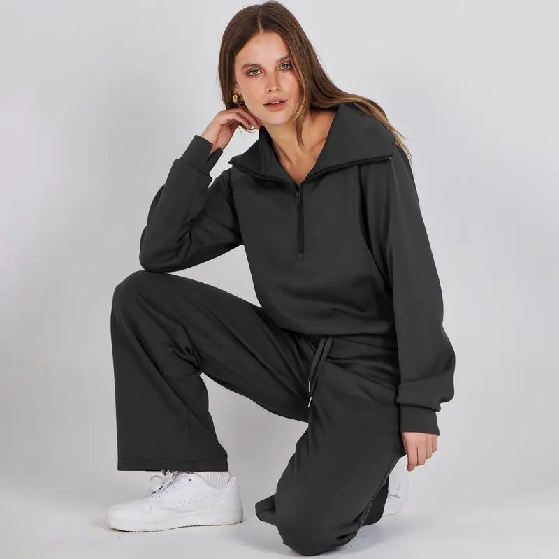 Women's 2-Piece Oversized Sweatsuit – Sweatshirt & Sweatpants Lounge Set.