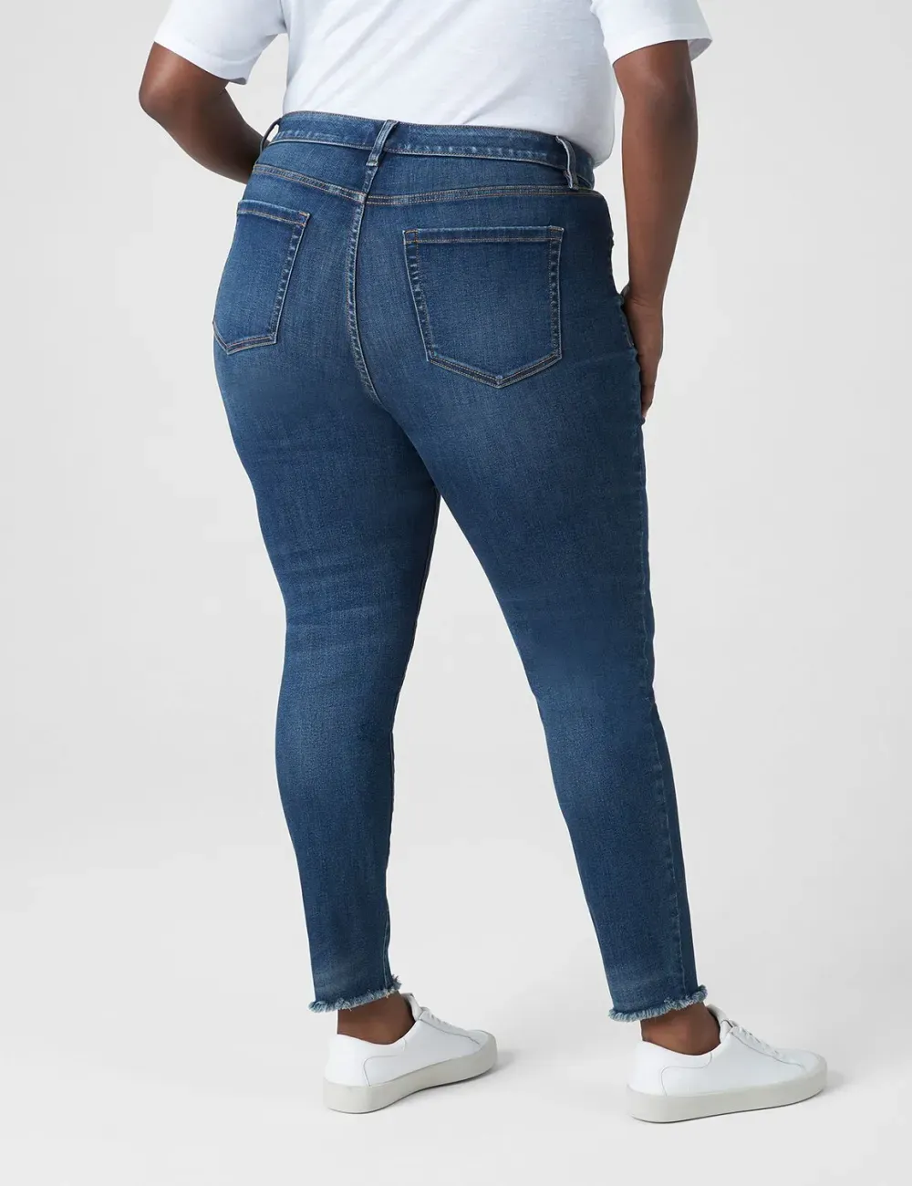 Signature Fit Skinny Jean - Destructed & Fray Hem