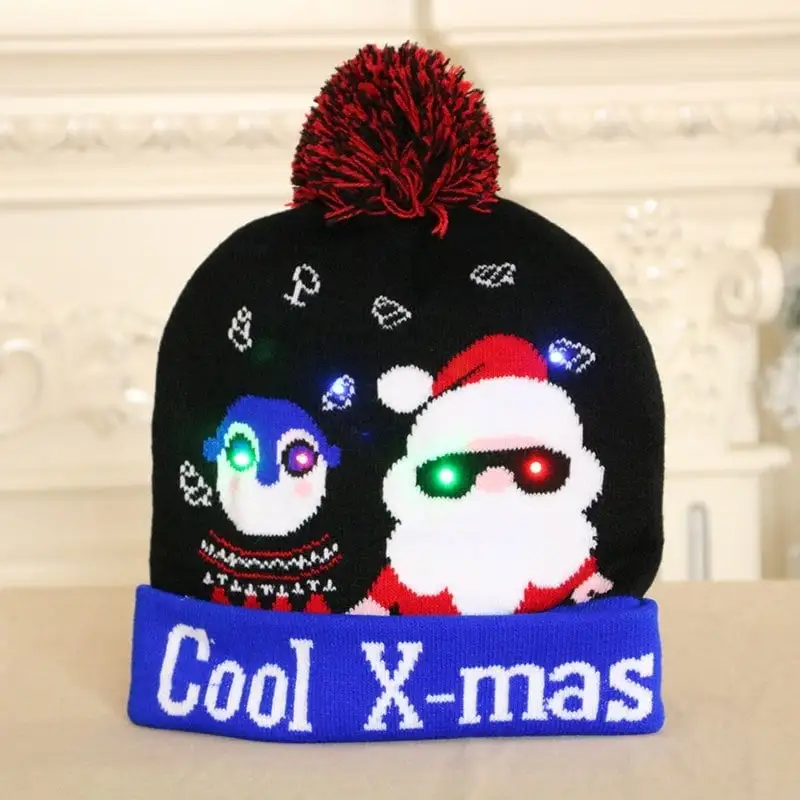 🎅 LED Knitted Christmas Hat