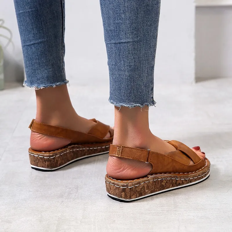 Comfortable wedge sandals