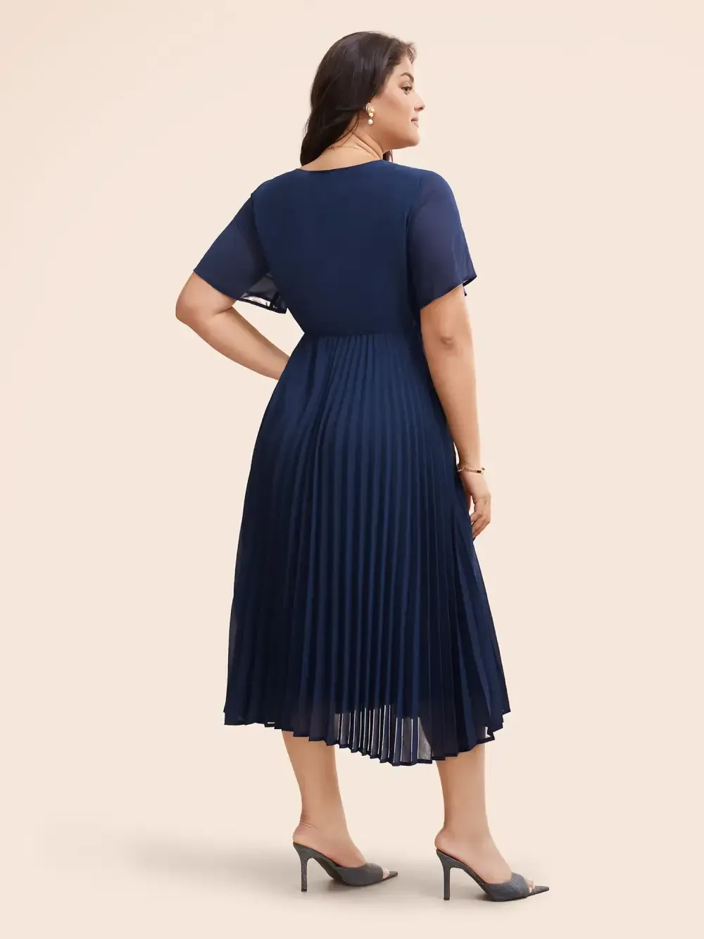 Solid Chiffon Pleated Ruffle Sleeve Dress