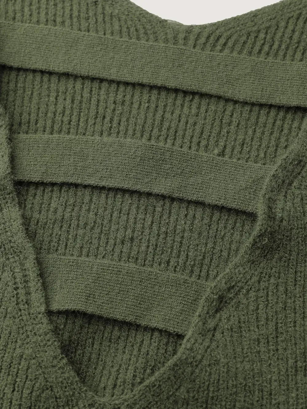 Backless Cut-Out Cropped Pullover