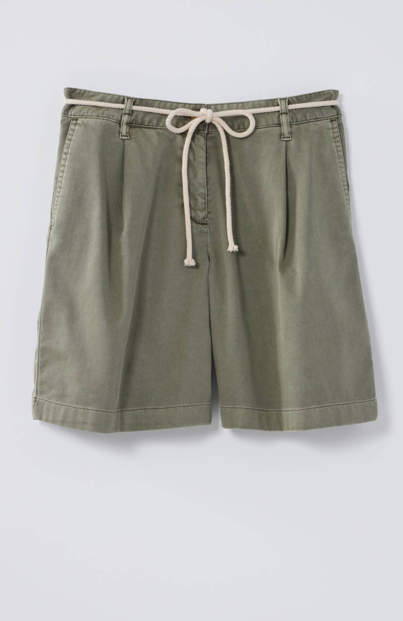 pleated shorts with rope belt