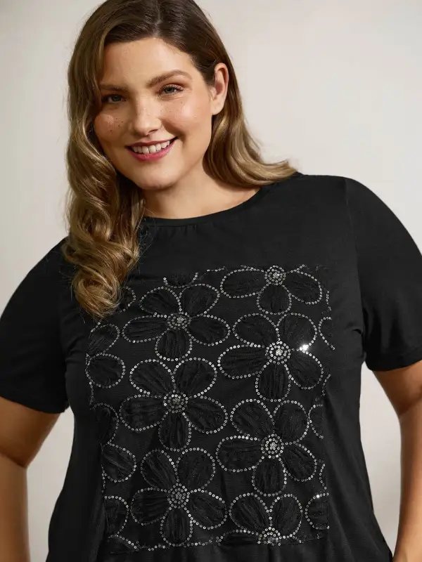 Shimmery Floral Pattern Round Neck T-Shirt