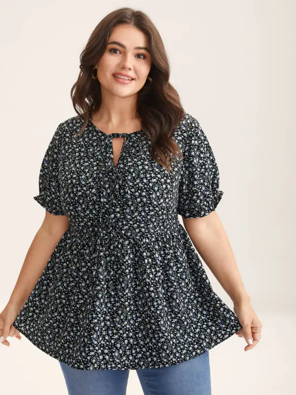 Ditsy Floral Print Bow-Tie Blouse