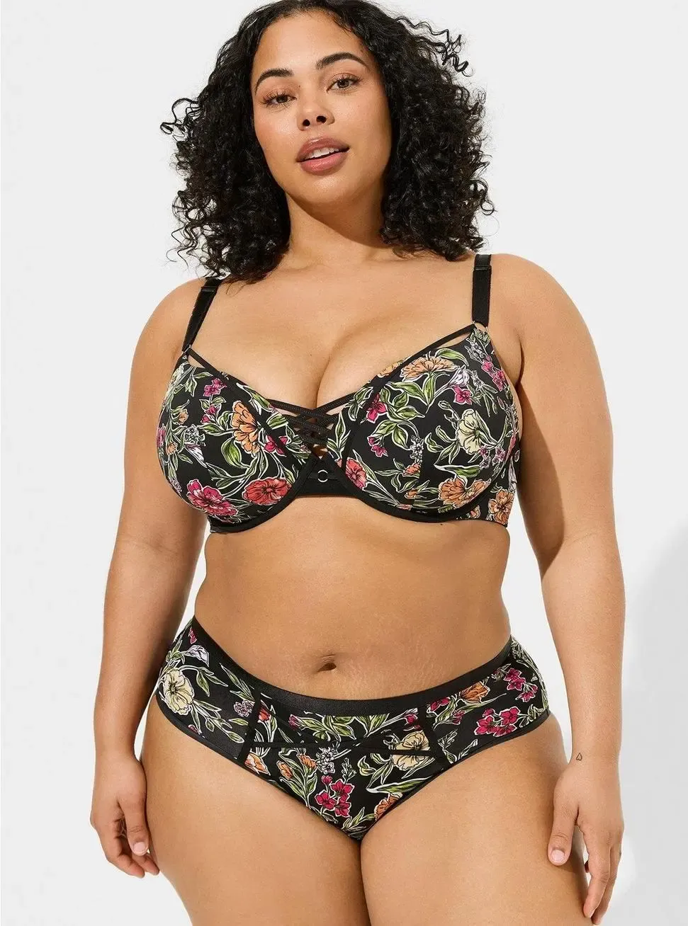 XO Plunge Push-Up Bra