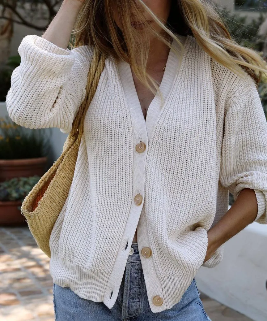 Fashionable loose V-neck sweater Cardigan