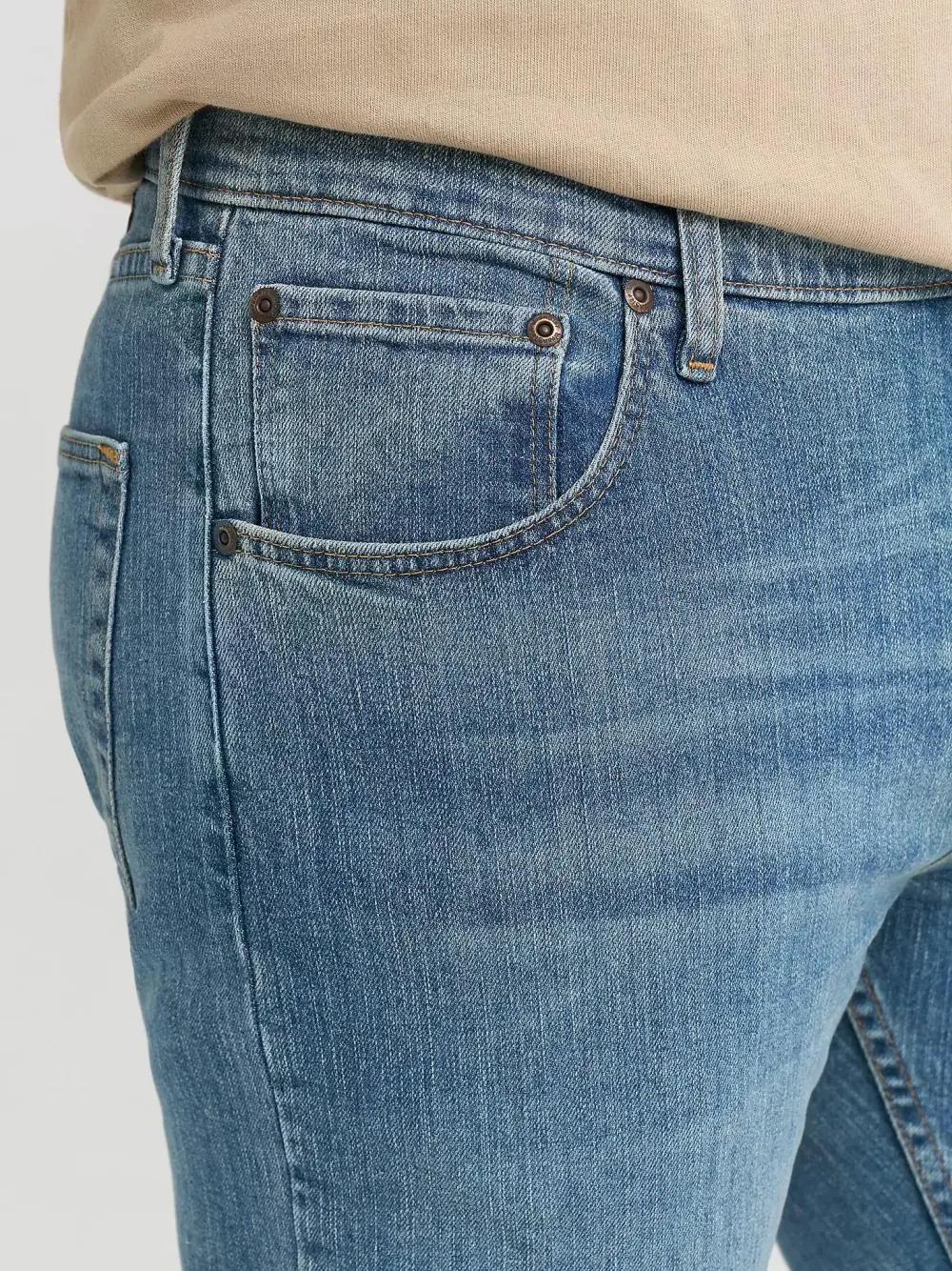 WRANGLER FIVE STAR PREMIUM DENIM FLEX FOR COMFORT STRAIGHT FIT JEAN IN TOMBSTONE