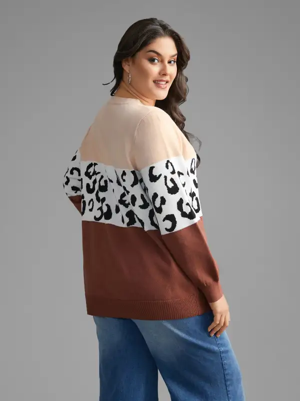 Crew Neck Leopard Print Contrast Pullover
