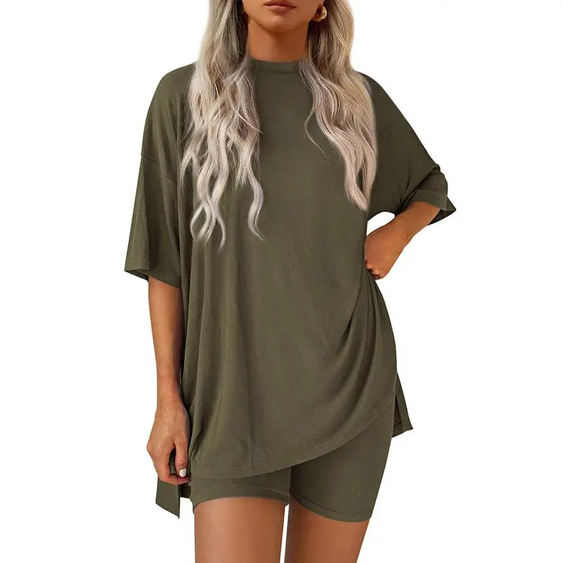 Women’s Oversized Lounge Set-Breathable Crewneck Top & Pocket Shorts