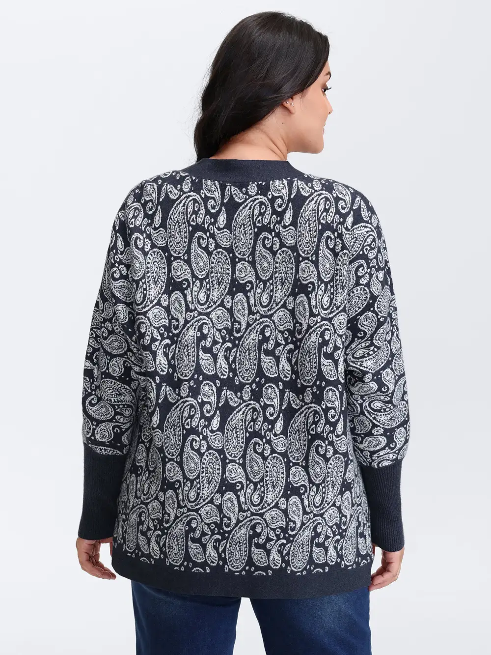Supersoft Arc Hem Paisley Print Pocket Knit Cardigan