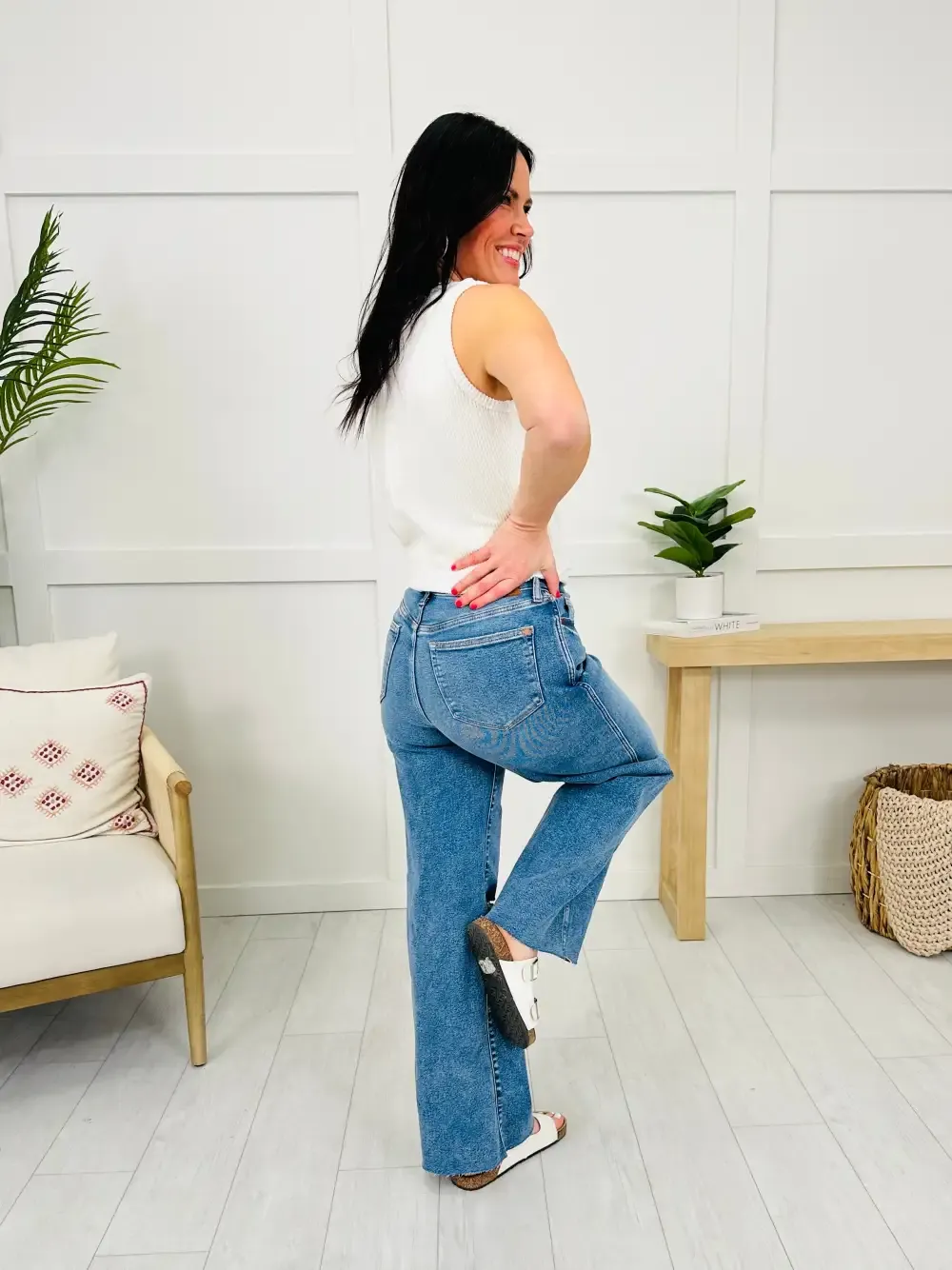 Judy Blue Flow With It Wide Leg Vintage Wash Jeans