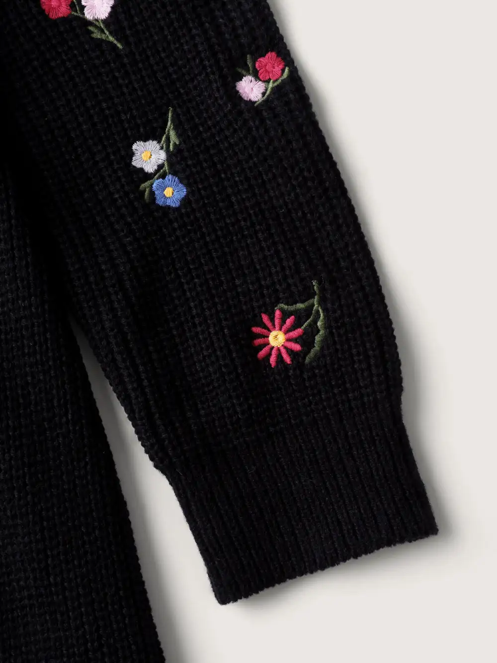 Embroidered Sleeve Stretchy Cinched-Waist Pullover