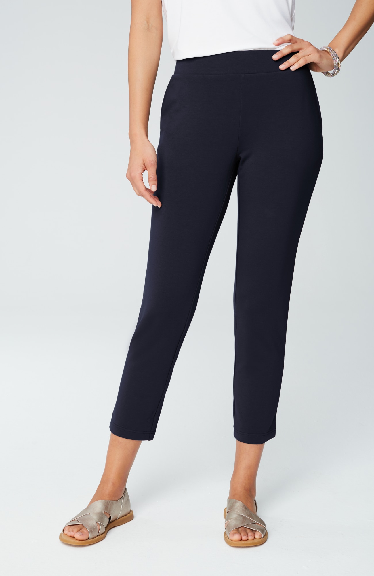 pure jill affinity slim-leg crops