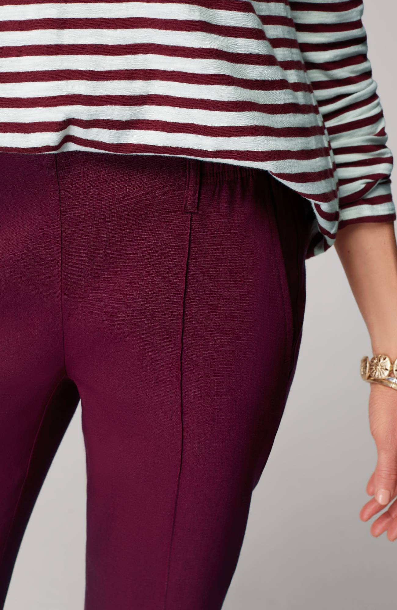 Pintucked Linen-Stretch Slim-Leg Pants