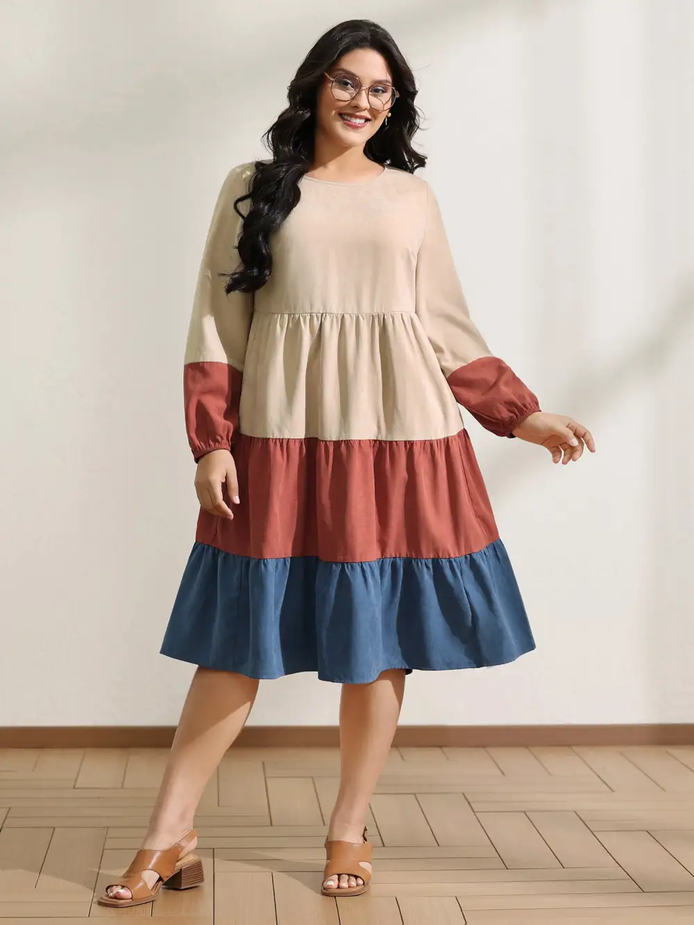 Color Contrast Tiered Round Neck Midi Dress