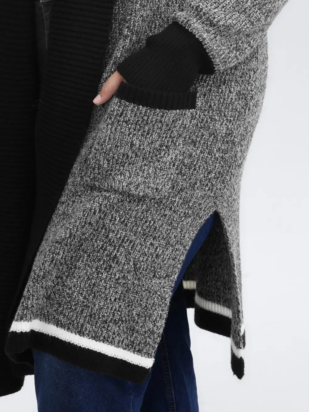 Color Contrast Trim Textured Pocket Knit Cardigan